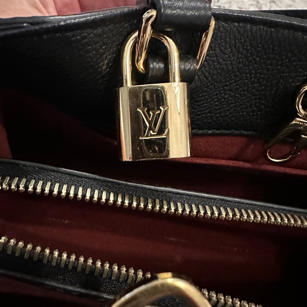 Louis Vuitton Monogram Giant Montaigne black and cream Beautiful handbag. - Picture 4 of 16